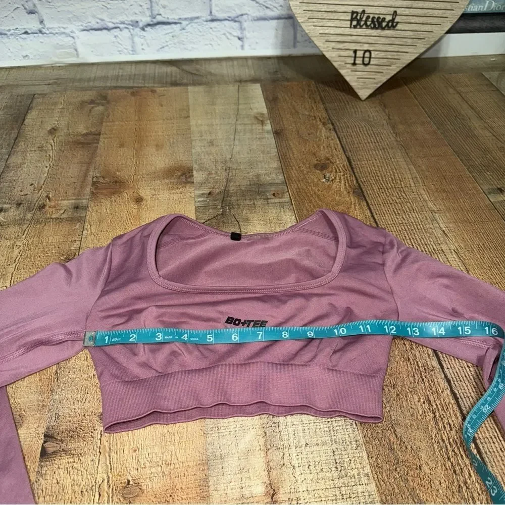 Bo + Tee Long Sleeve Crop Top